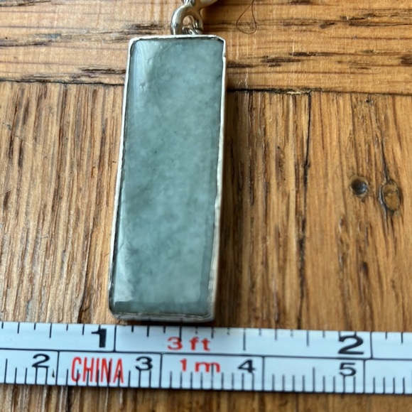 Gorgeous Vintage Pale Green Quartz and Sterling Pendant - Picture 9 of 13